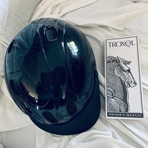 Riding helmet